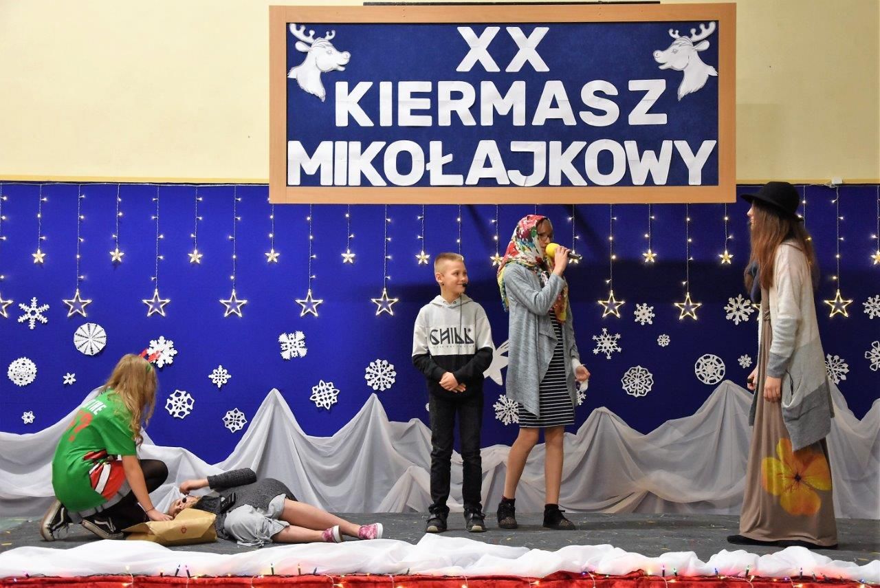 kiermasz mikołąjkowy