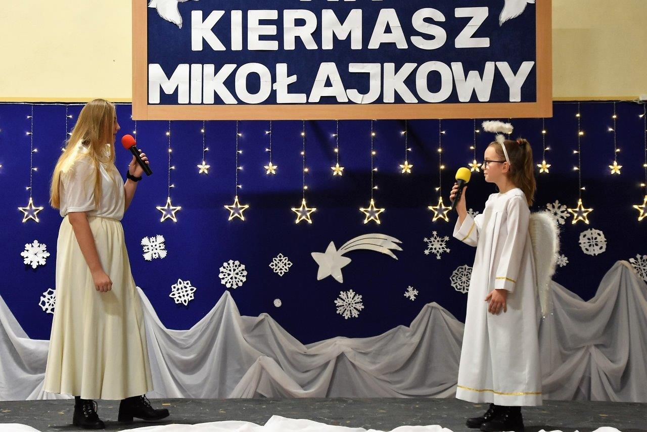 kiermasz mikołąjkowy