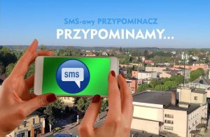 plakat na tle panoramy Zblewa dłonie z telefonem z symbolem sms