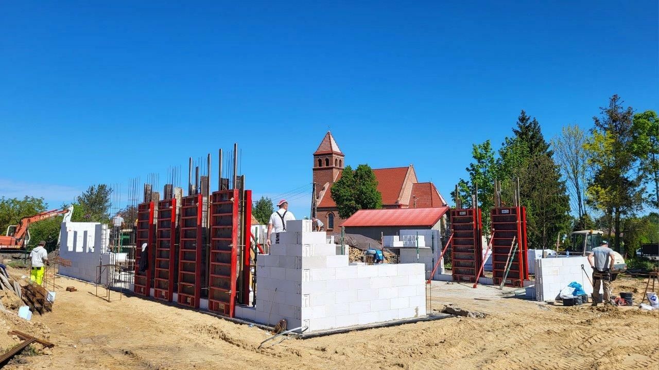 plac budowy świetlicy w kleszczewie