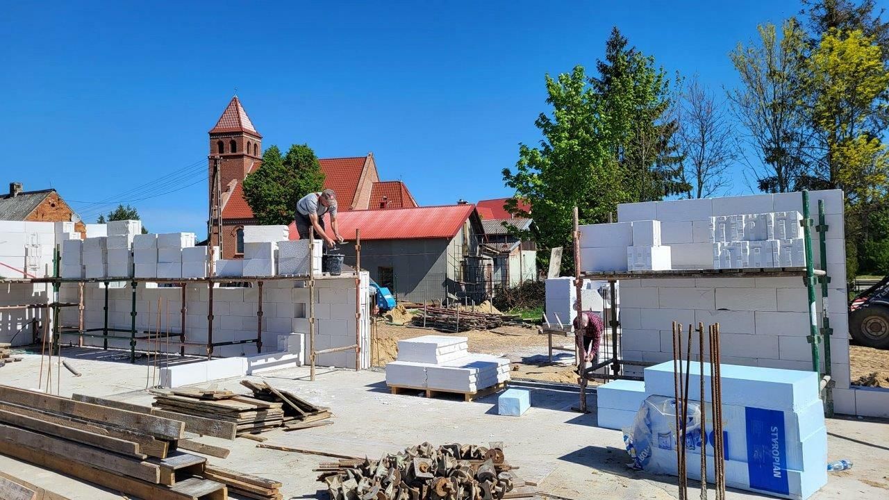 plac budowy świetlicy w kleszczewie