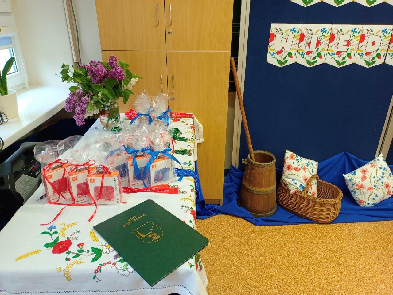 grupa uczestników konkursu kociewska biesiada