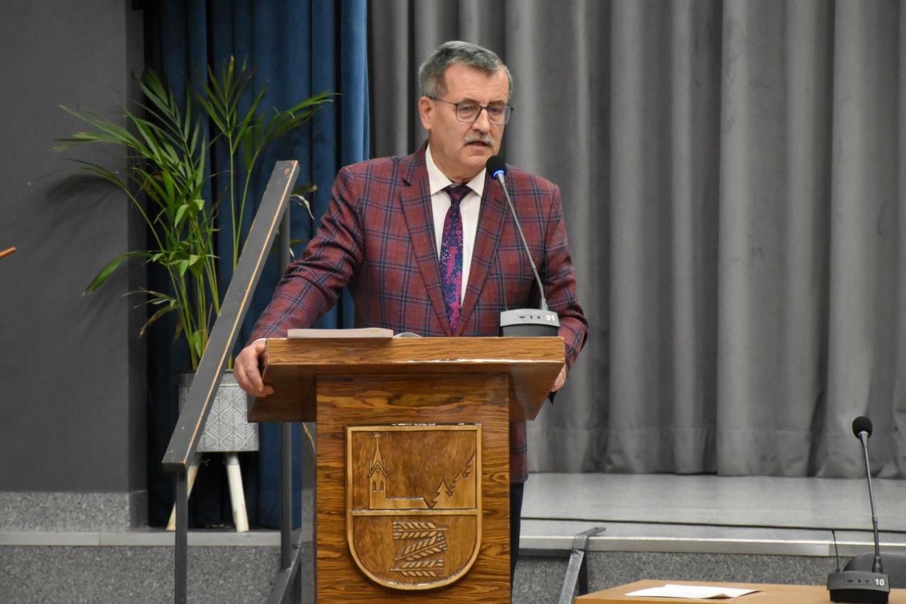 radni podczas obrad rady gminy