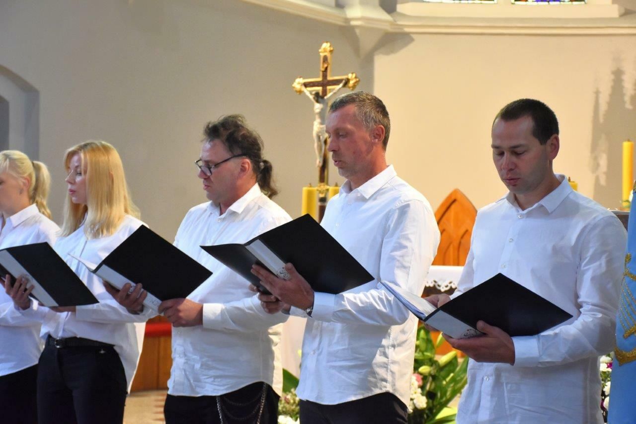 chórzyści uczestnicy koncertu w zblewie