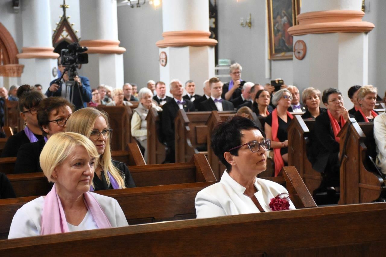 chórzyści uczestnicy koncertu w zblewie