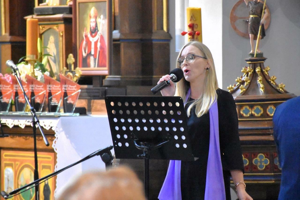 chórzyści uczestnicy koncertu w zblewie