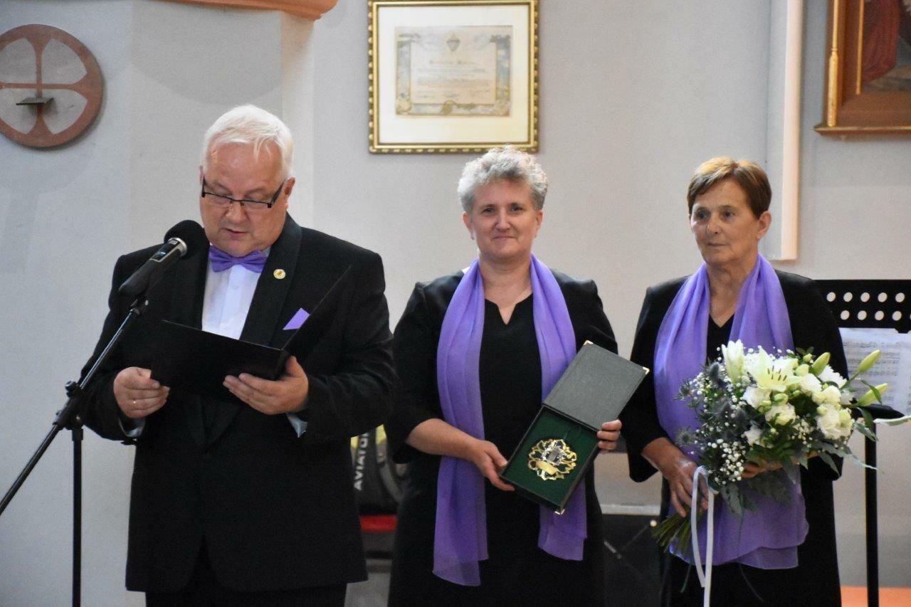 chórzyści uczestnicy koncertu w zblewie