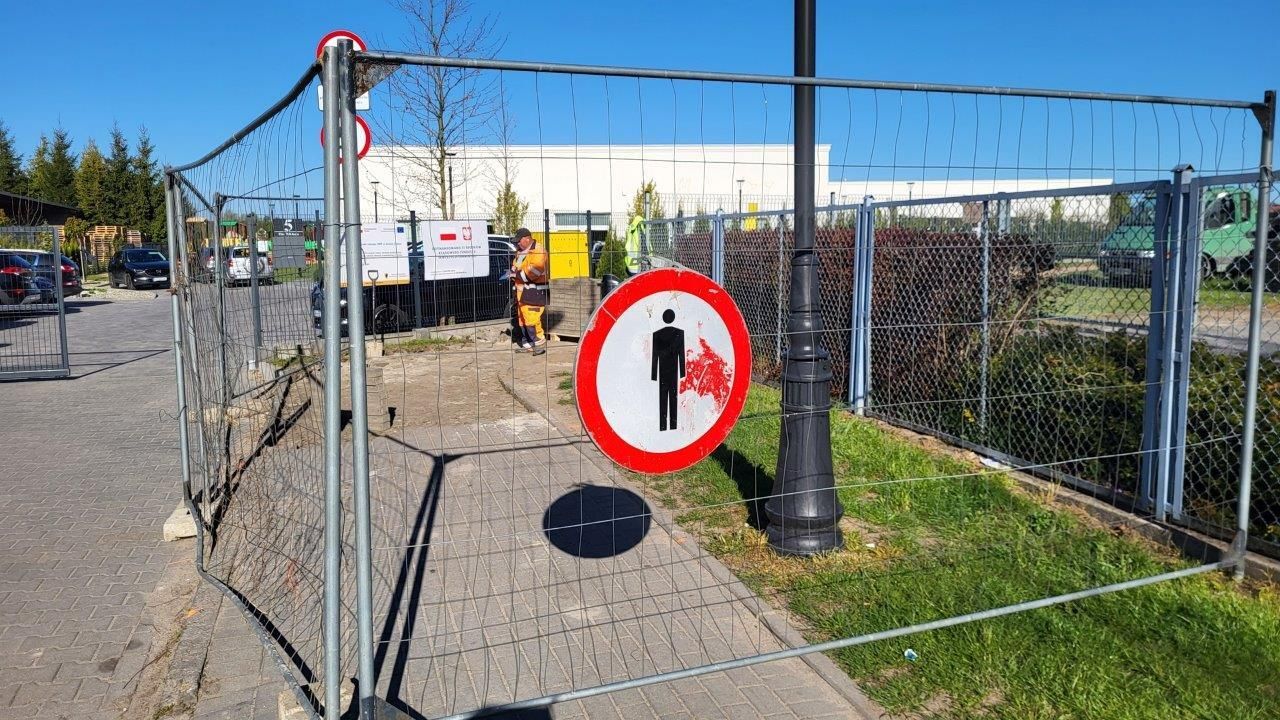 budowa deptaka w zblewie kostka brukowa prace ziemne