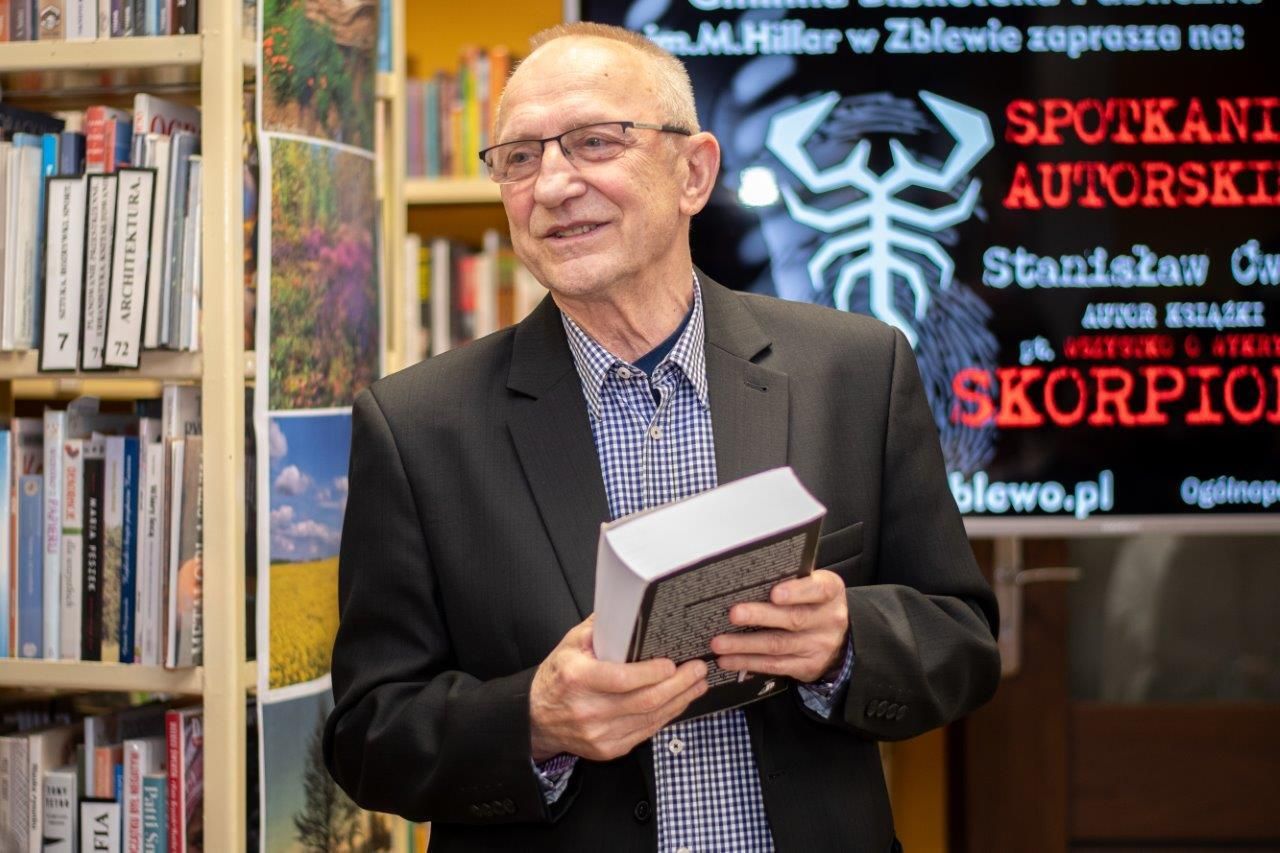spotkanie autorskie w bibliotece czytelnicy książki
