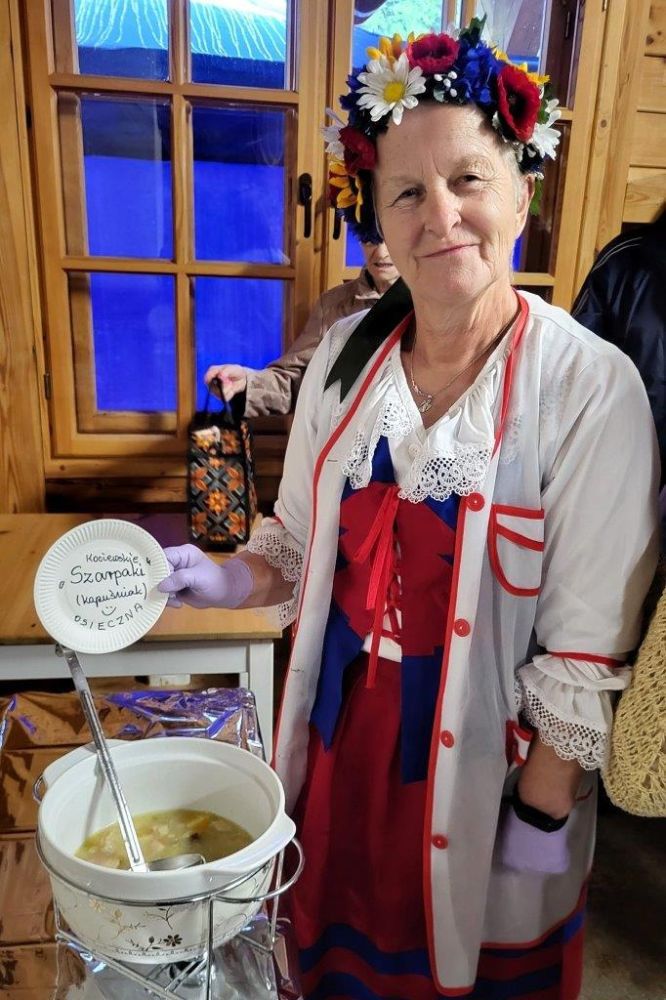 dania i uczestnicy konkursu kulinarnego w Wirtach