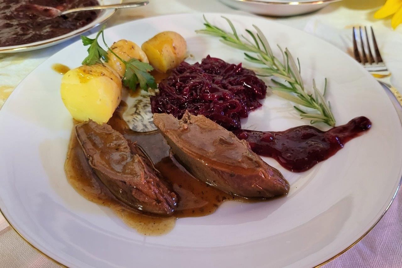 dania i uczestnicy konkursu kulinarnego w Wirtach