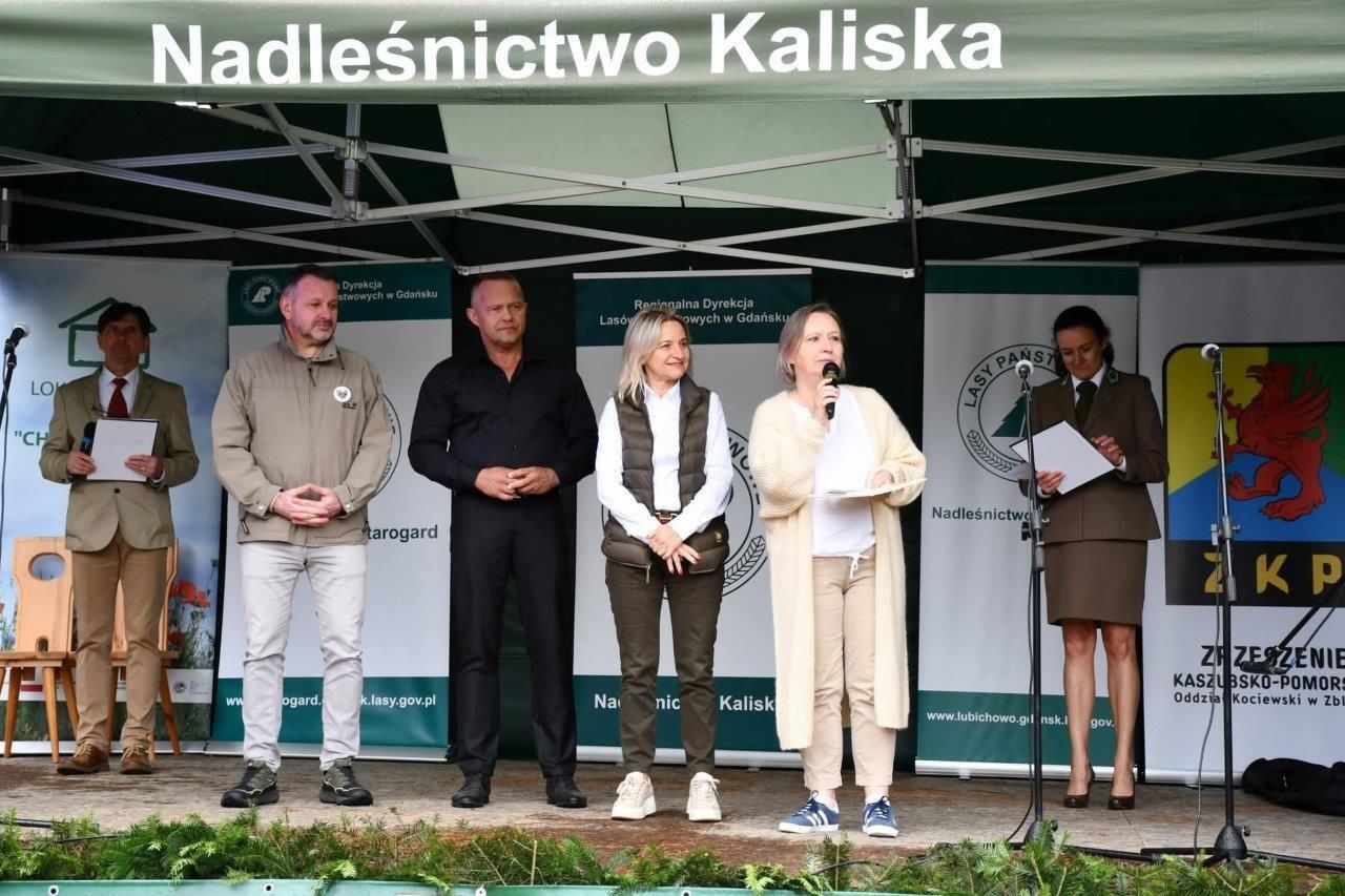 dania i uczestnicy konkursu kulinarnego w Wirtach