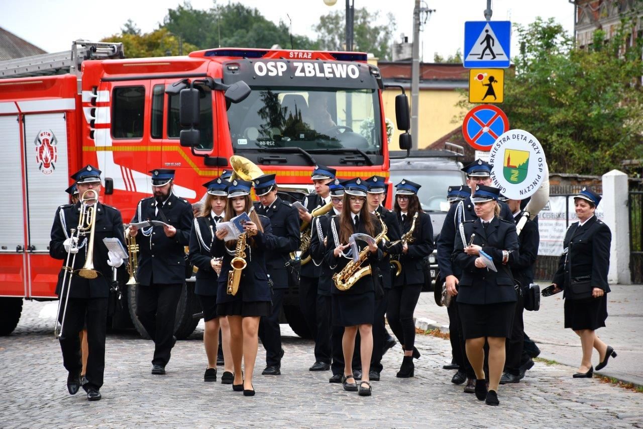 DOŻYNKI W ZBLEWIE