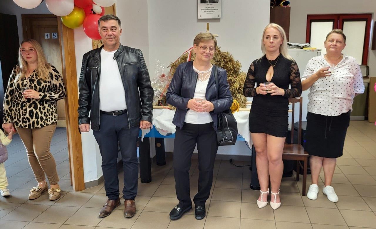 członkowie koła gospodyn wiejskich z miradowa