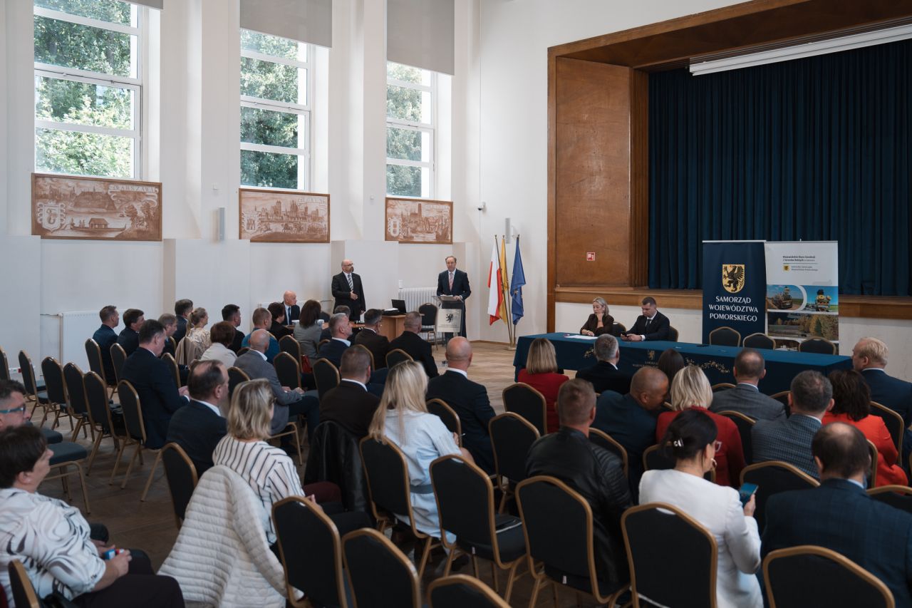 podpisanie umowy o dofinansowanie dla gminy marszałek wójt