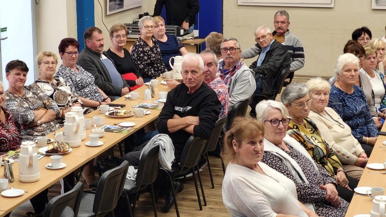 seniorzy uczestnicy spartakiady