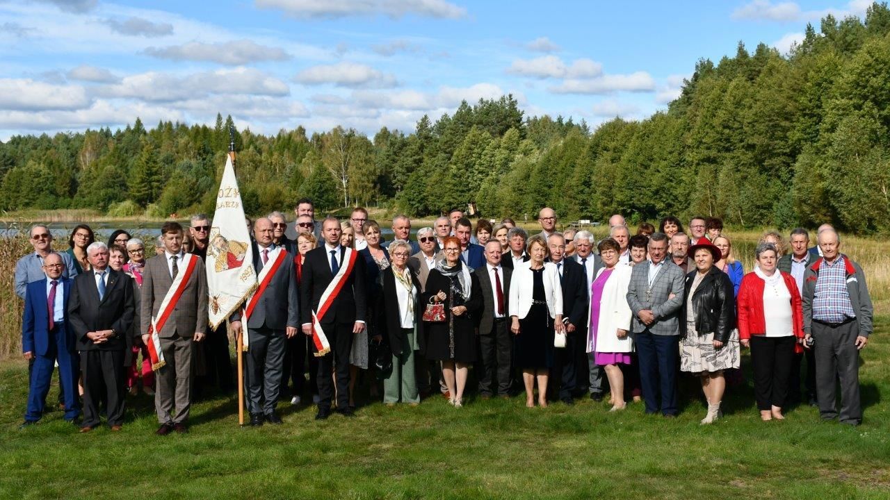 pszczelarze z koła w zblewie