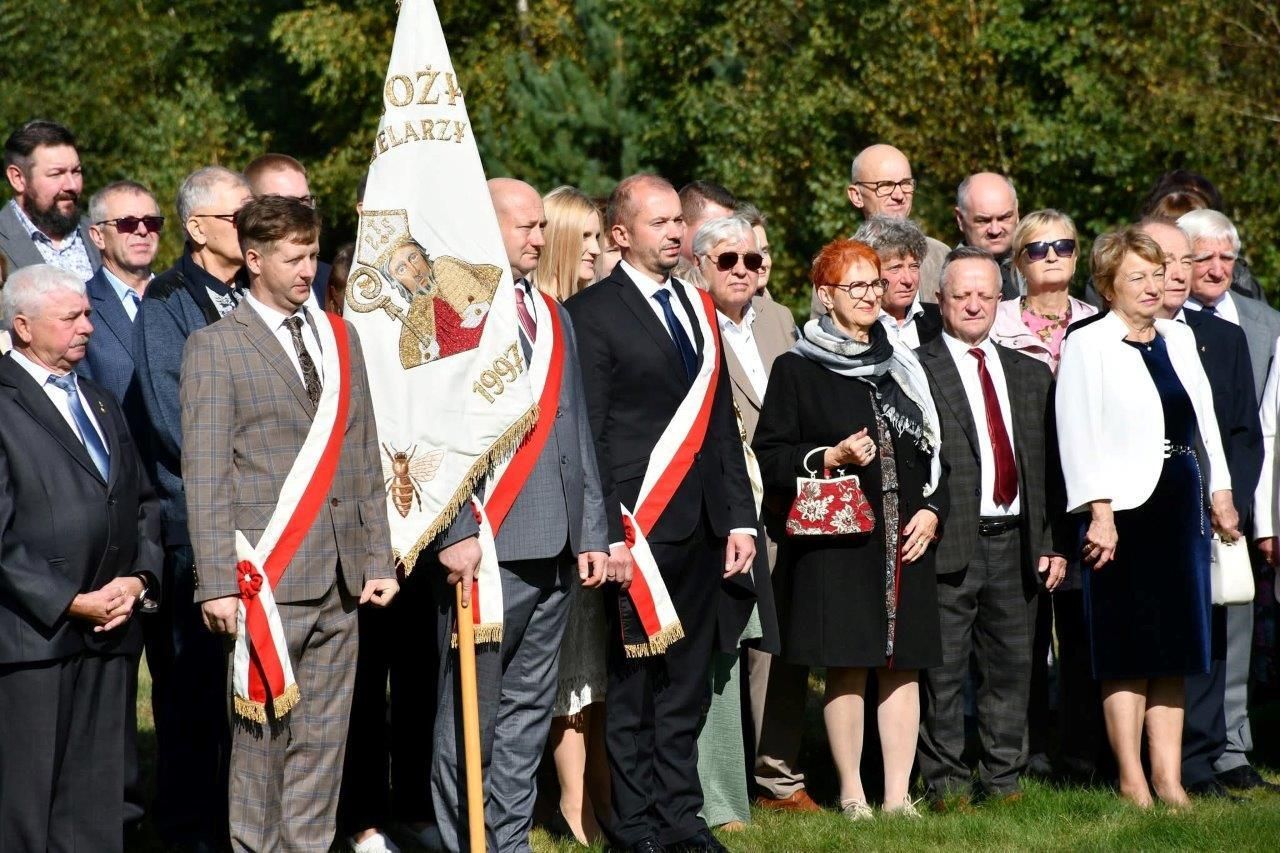 pszczelarze z koła w zblewie