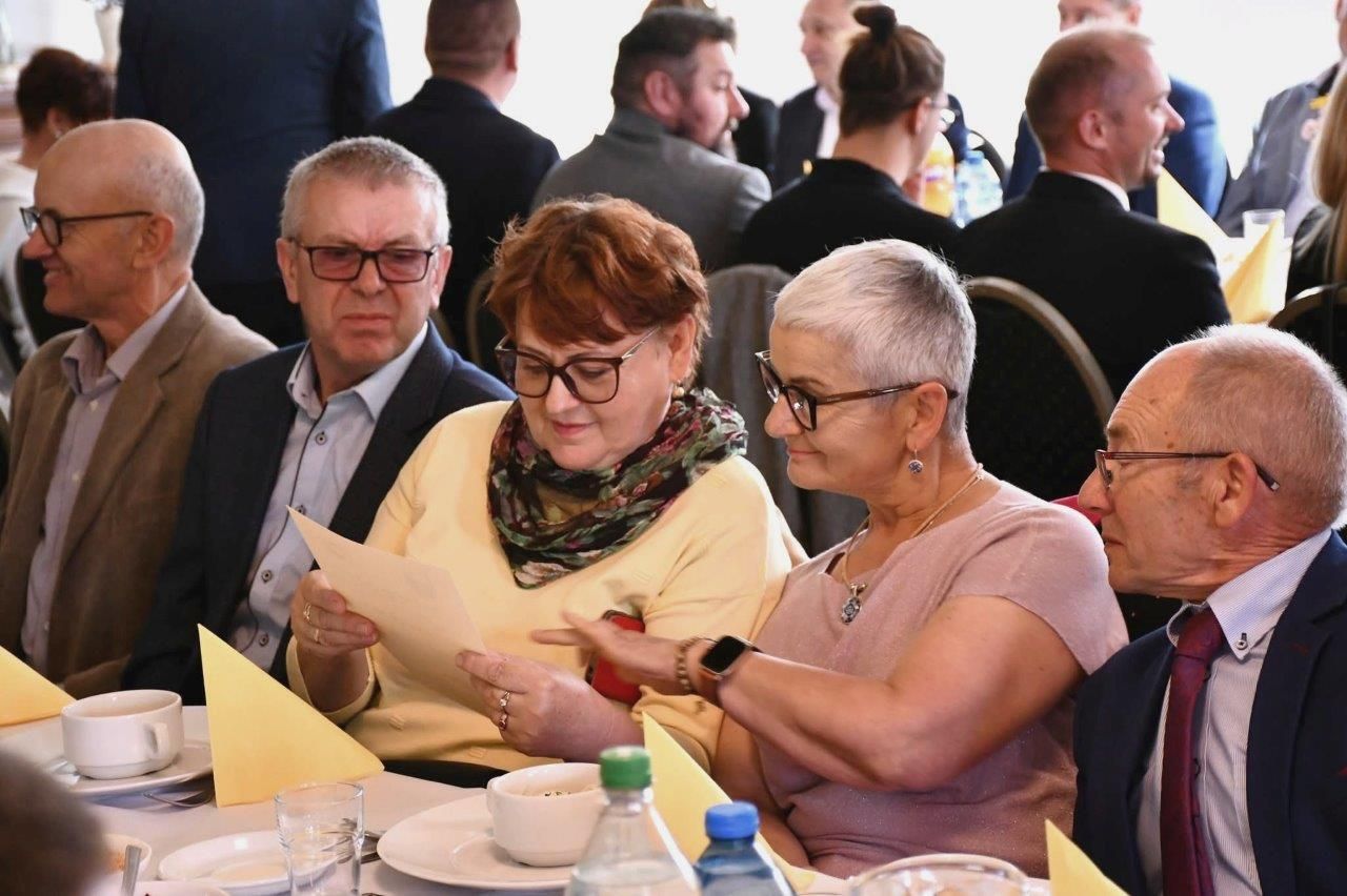 pszczelarze z koła w zblewie