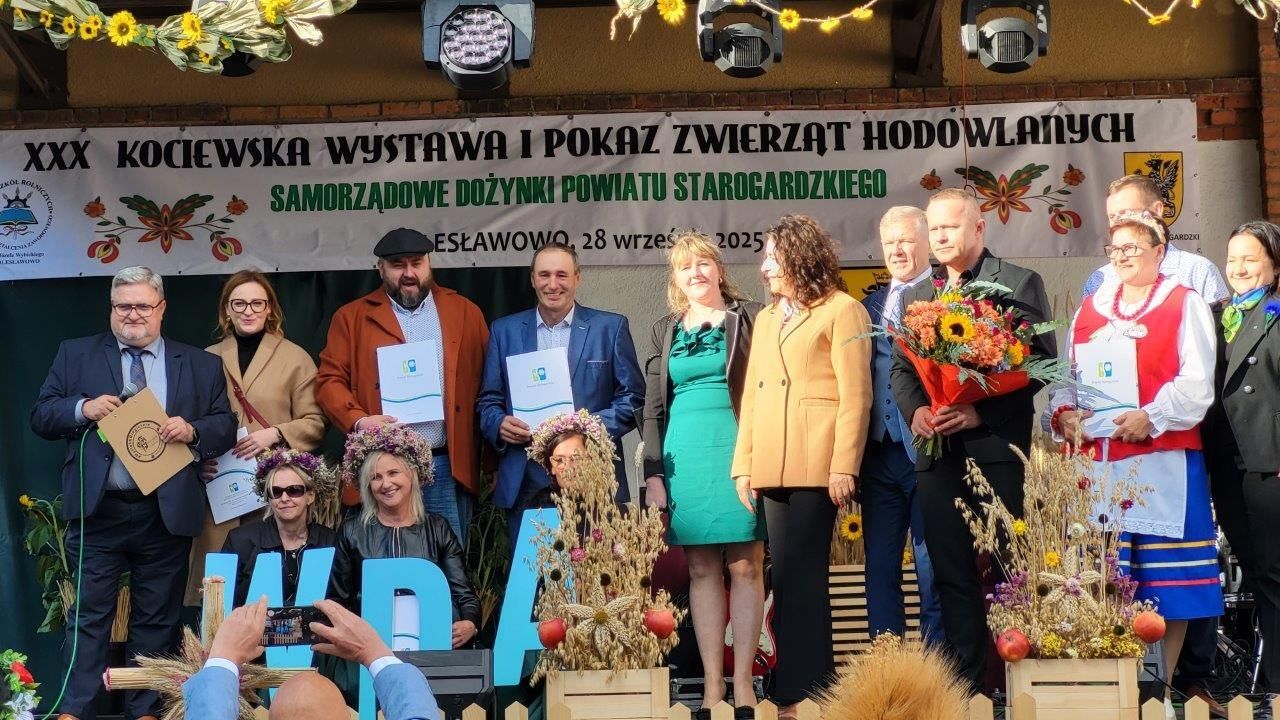 mały bukowiec piekna wieś 2025
