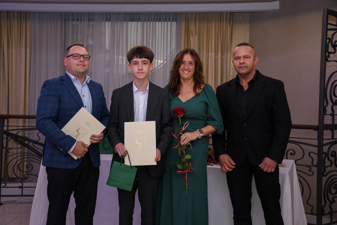 laureaci nagrody Primus Inter Pares