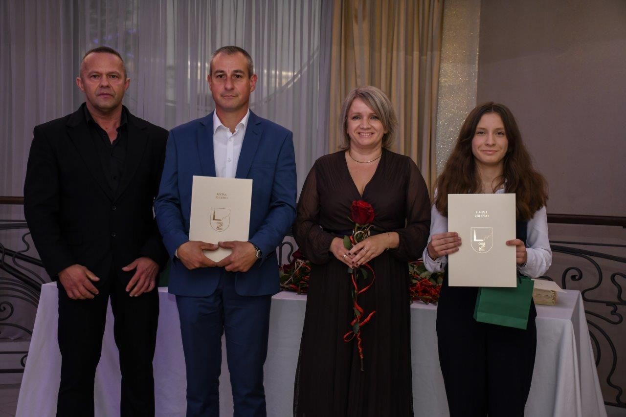 laureaci nagrody Primus Inter Pares