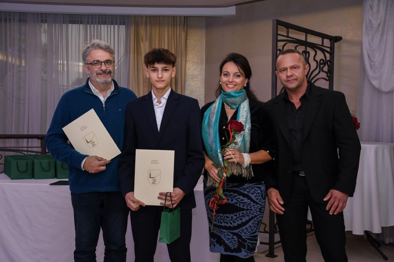 laureaci nagrody Primus Inter Pares