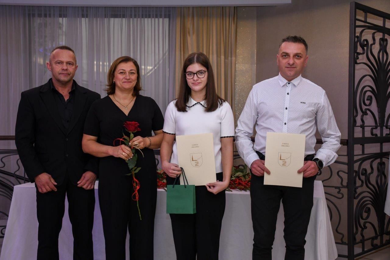 laureaci nagrody Primus Inter Pares