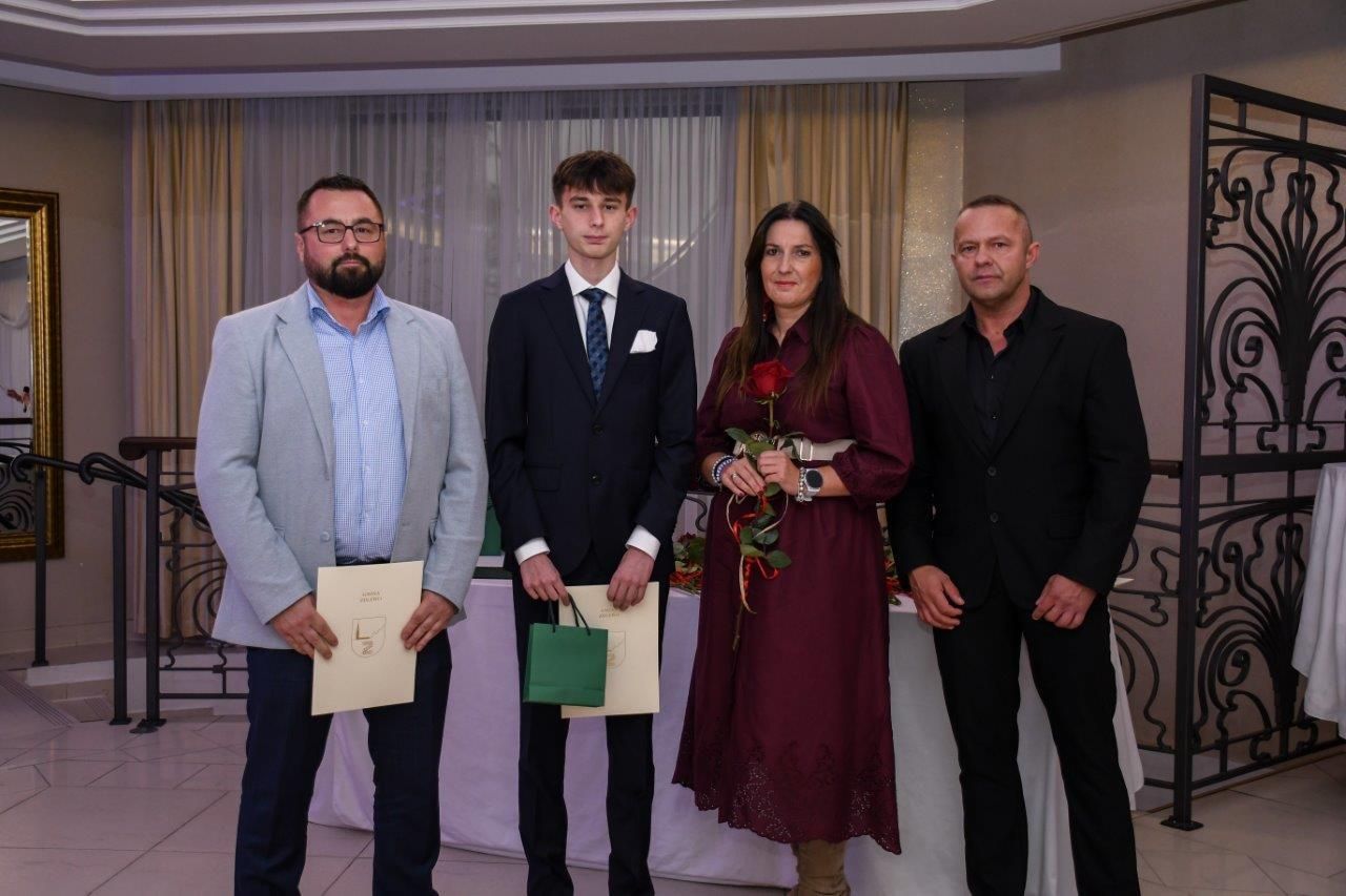 laureaci nagrody Primus Inter Pares