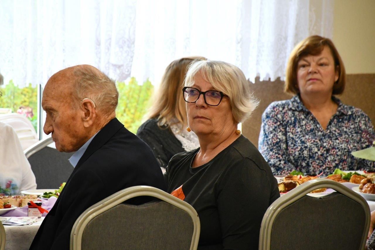 seniorzy z pinczyna świętują