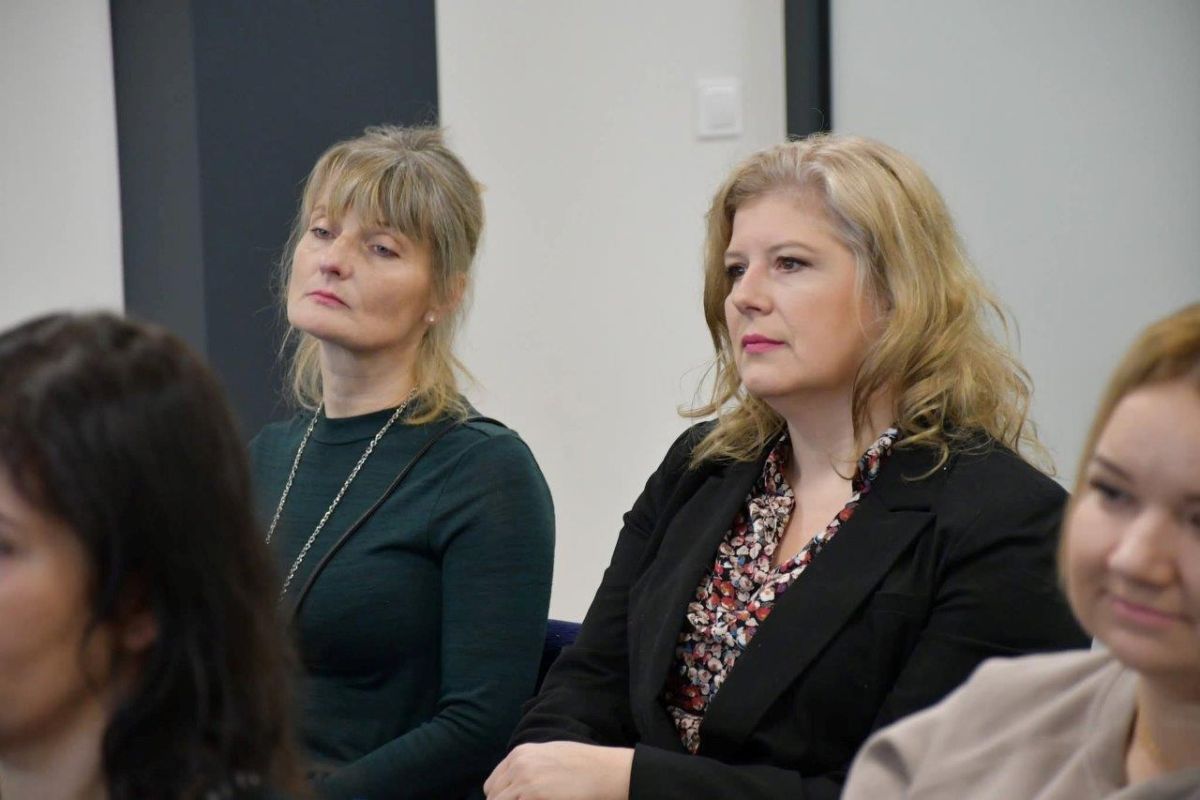 uczestniczki konferencji w Bytoni na sali wykłądowej