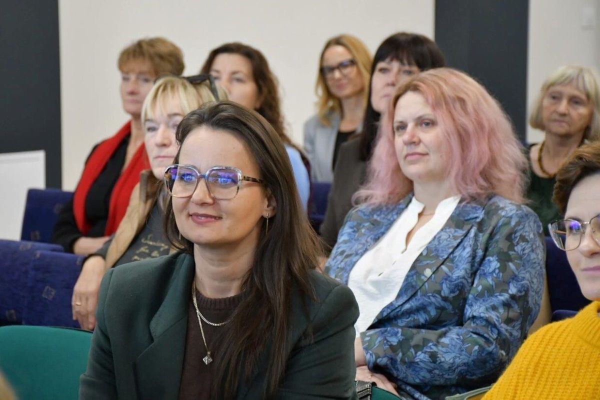 uczestniczki konferencji w Bytoni na sali wykłądowej