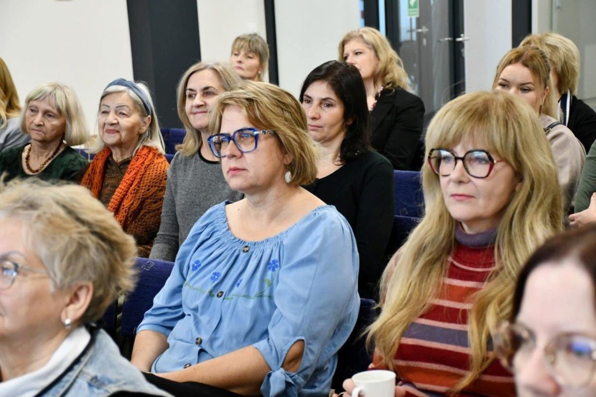 uczestniczki konferencji w Bytoni na sali wykłądowej