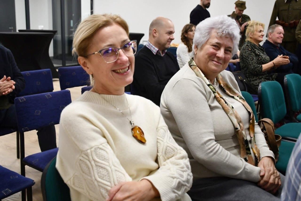 uczestniczki konferencji w Bytoni na sali wykładowej