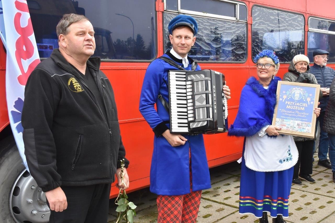 uczestnicy inauguracji kociewskiej informacji w Zblewie