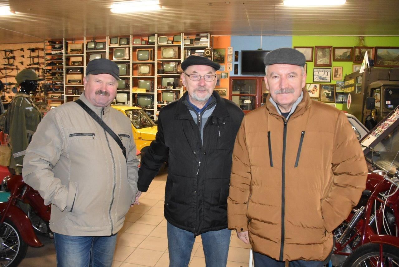 uczestnicy inauguracji kociewskiej informacji w Zblewie