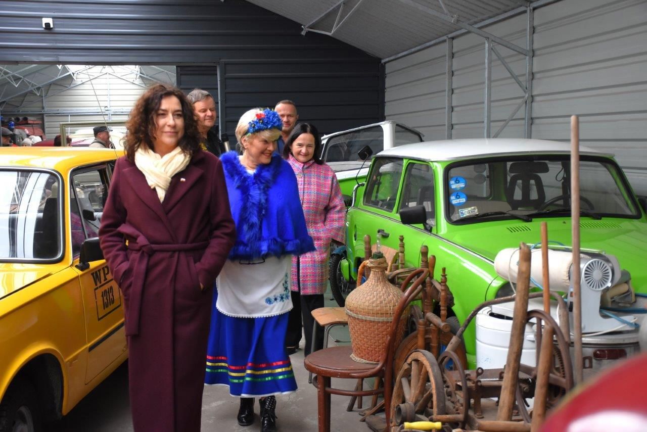 uczestnicy inauguracji kociewskiej informacji w Zblewie