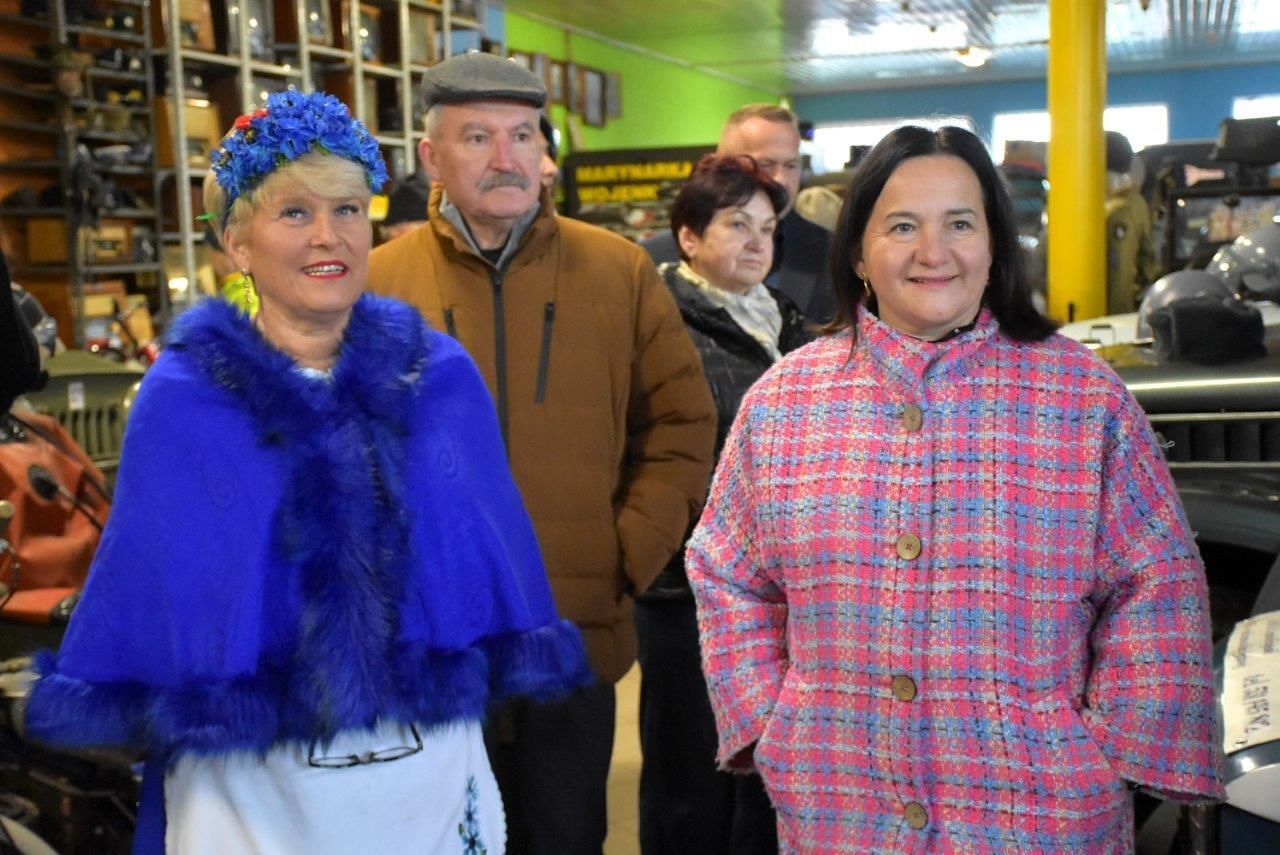 uczestnicy inauguracji kociewskiej informacji w Zblewie