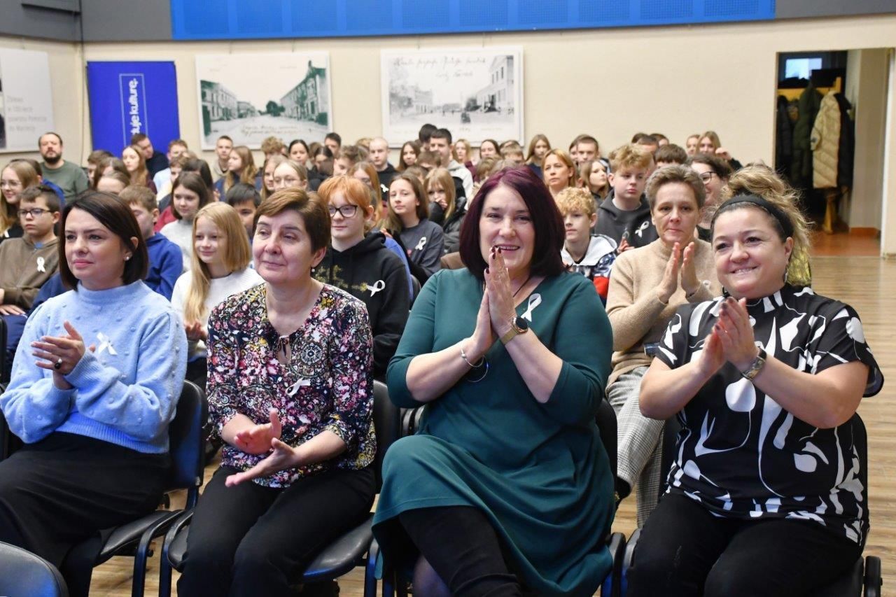 kampania biała wstążka inauguracja