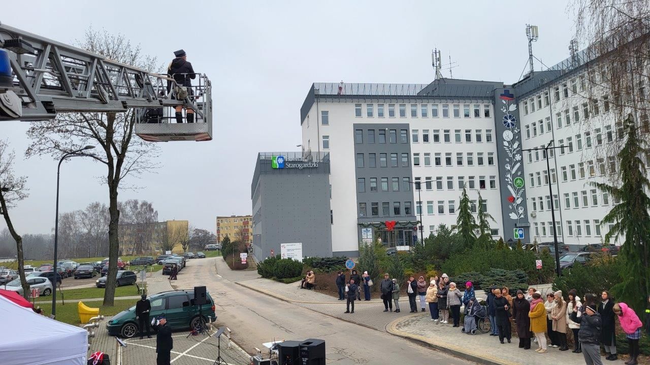 orkiestra gra koncert świąteczny