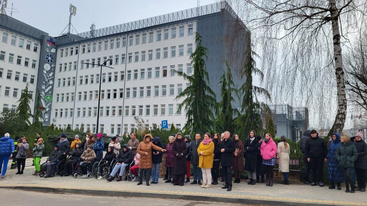 orkiestra gra koncert świąteczny