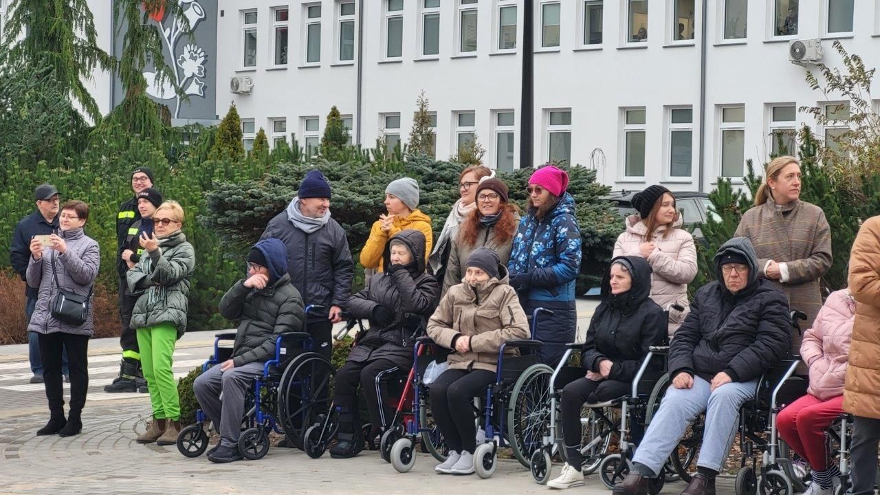 orkiestra gra koncert świąteczny