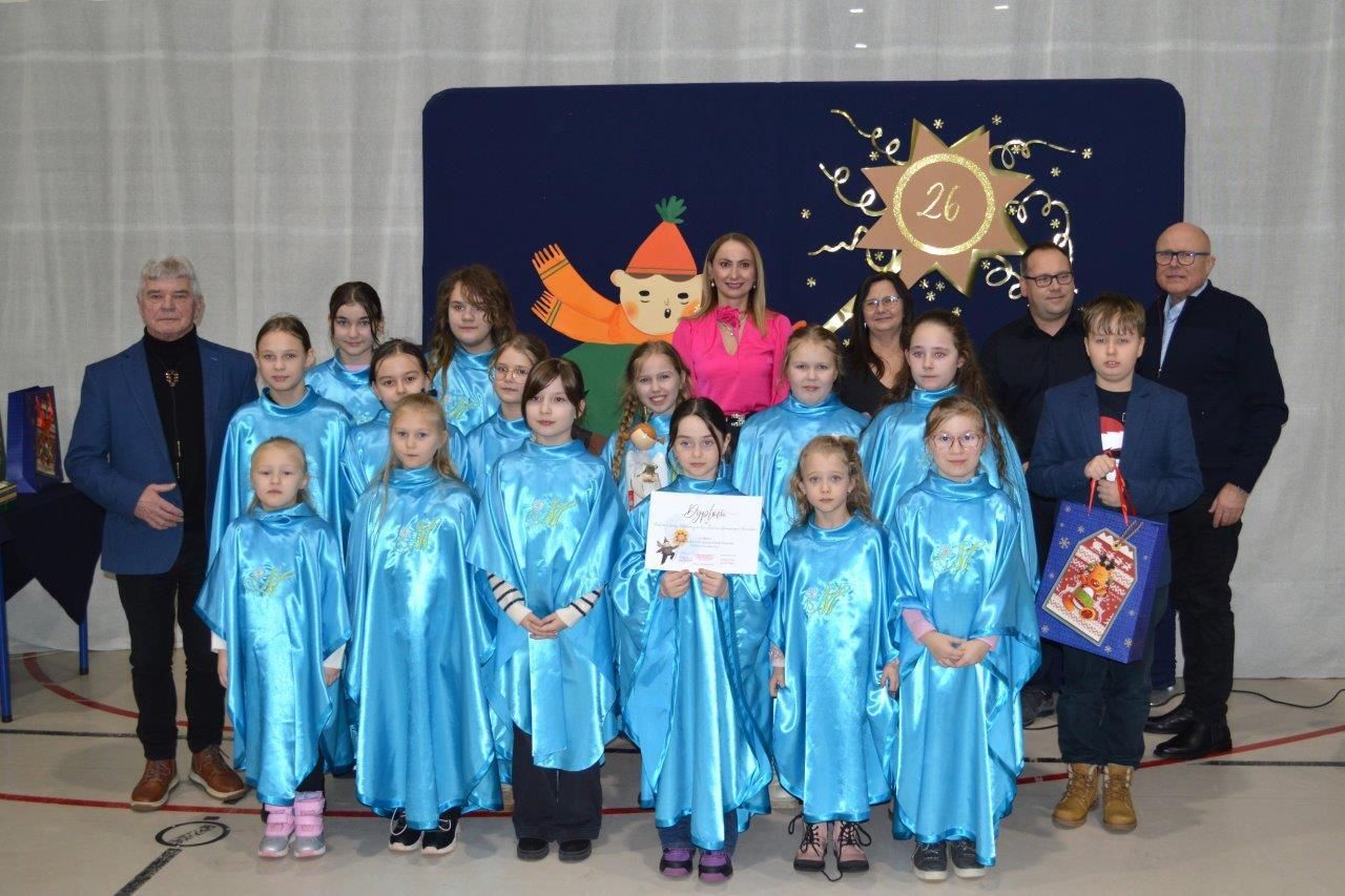 uczestnicy dekanalnego przeglądu kolęd