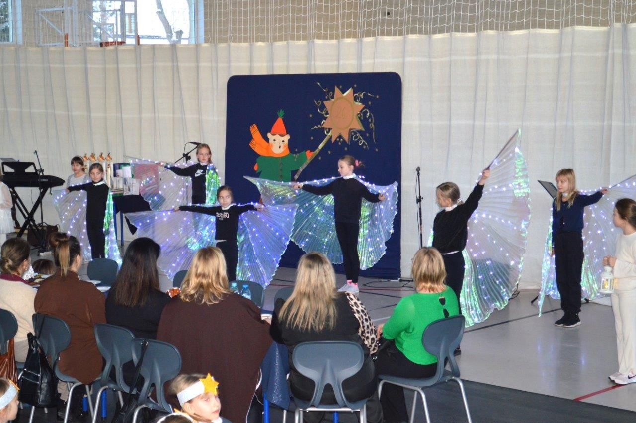 uczestnicy dekanalnego przeglądu kolęd