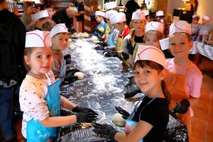 zajęcia dzieci podczas ferii w GOK Zblewo