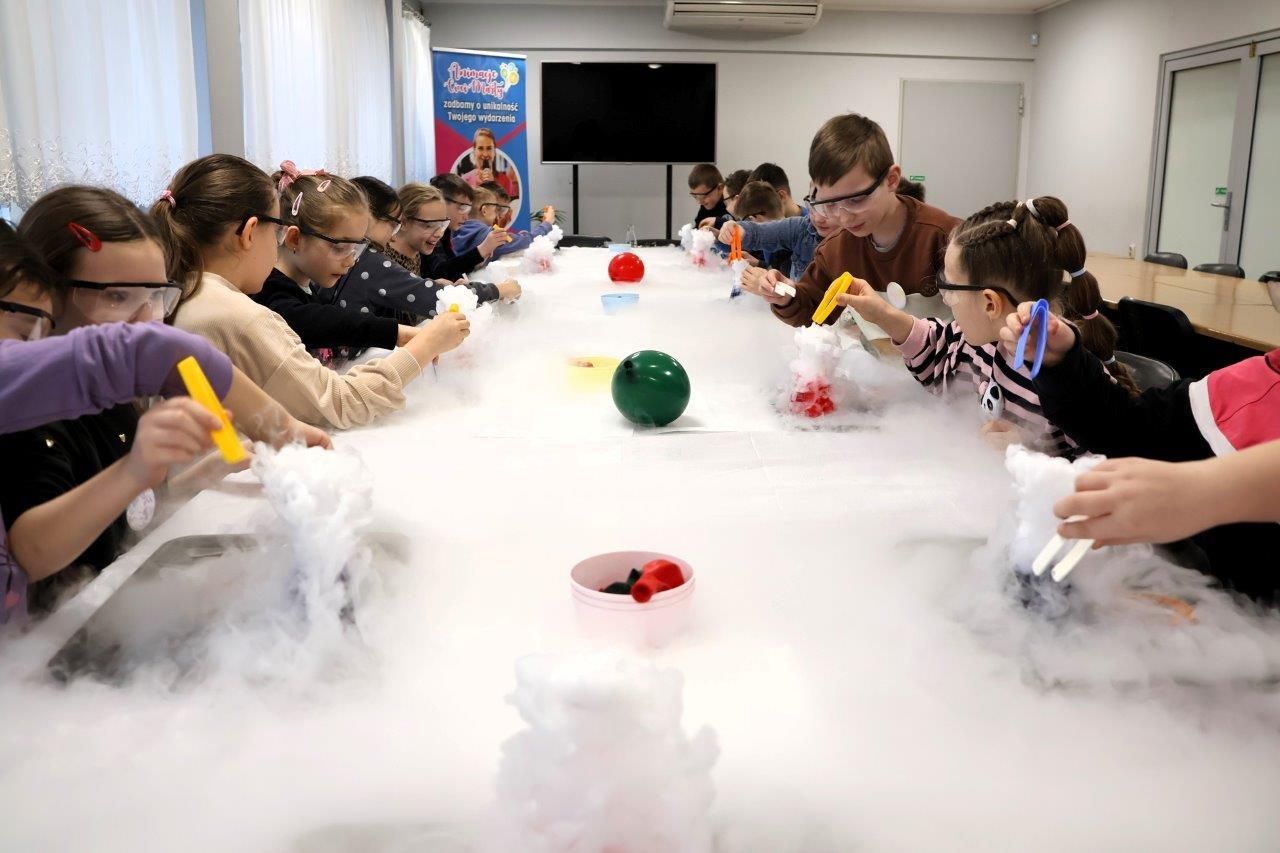 zajęcia dzieci podczas ferii w GOK Zblewo