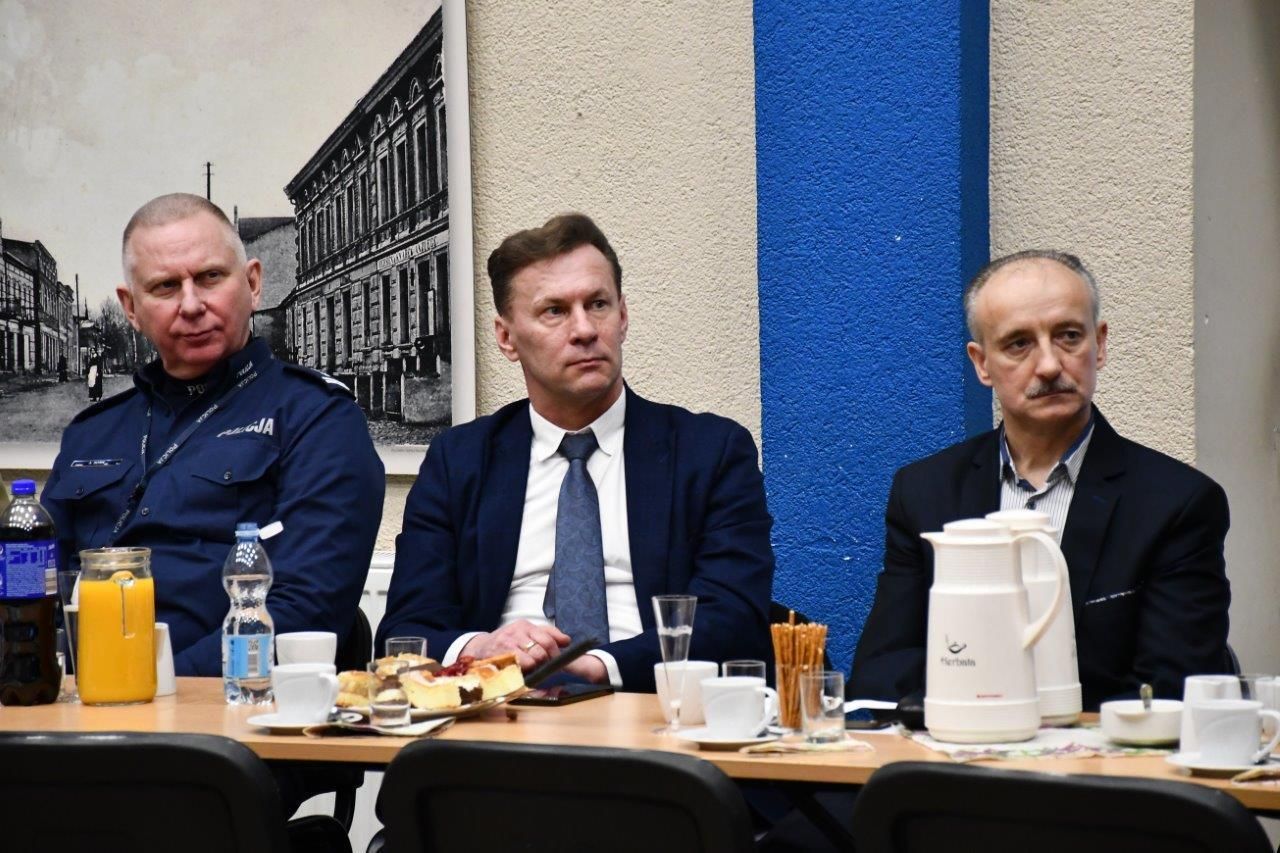 ZARZĄD STRAZY OBRADY POSIEDZENIE