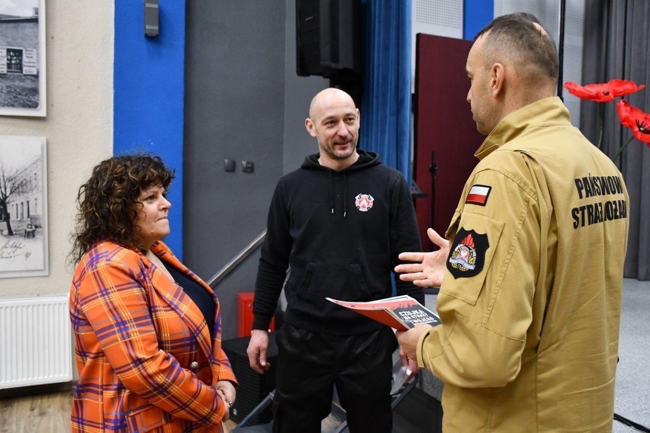 czujki dymu przekazanie