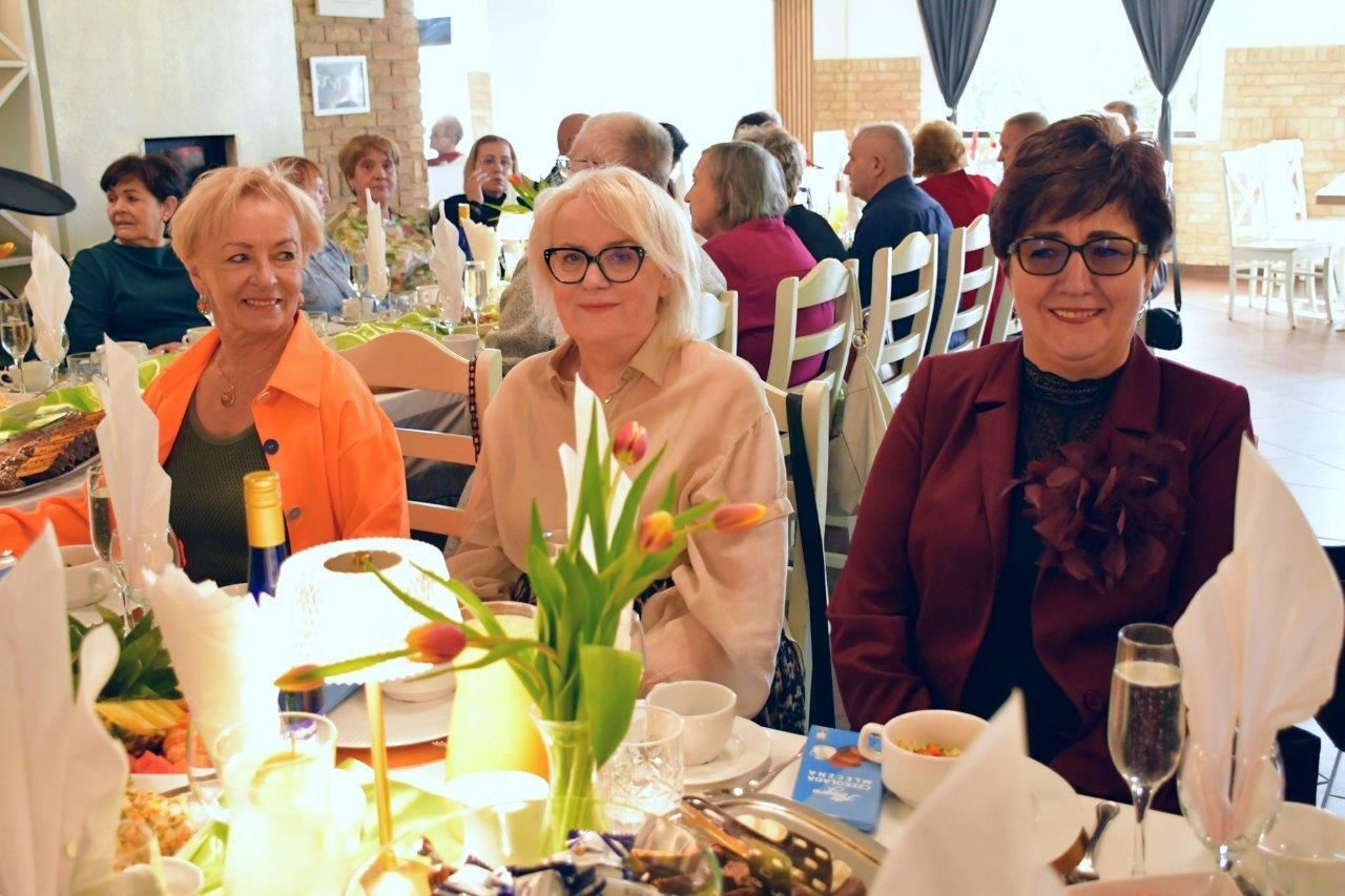 dzień kobiet u seniorów w Borzechowie