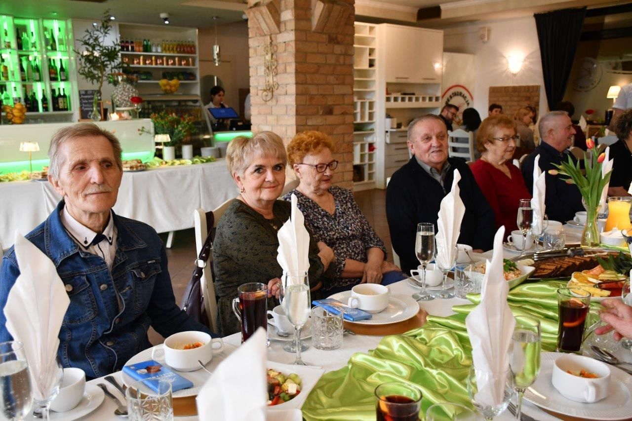 dzień kobiet u seniorów w Borzechowie